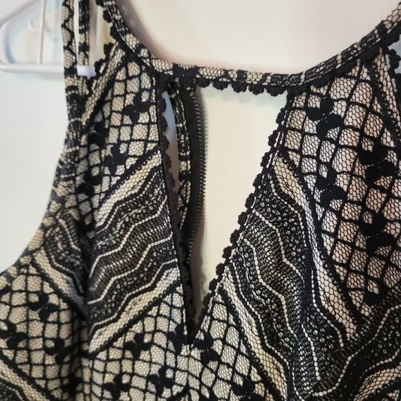 Free People Black Cream Lace Crochet  Keyhole Sleeveless Mini Dress Women 4 - Picture 7 of 9